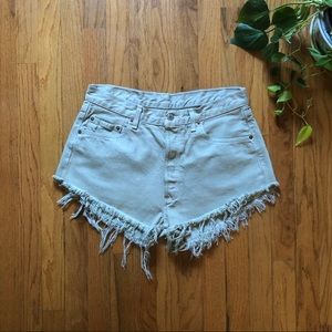 RECYCLED VINTAGE LEVI’S